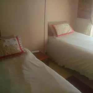 Homestay The Principality 2 Singles Bedroom, Cardiff